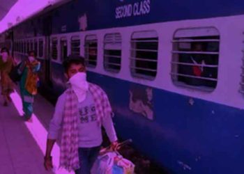 Railway to impose fine for not wearing masks